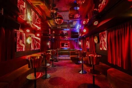 Pigalle boite de nuit